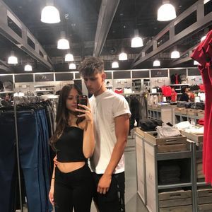 Meet your Posher, Sabrina